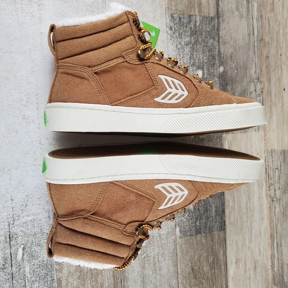 Cariuma Caturi Boots Mens 7.5 / Womens 9 Camel Suede Ivory Logo High Top Lace Up